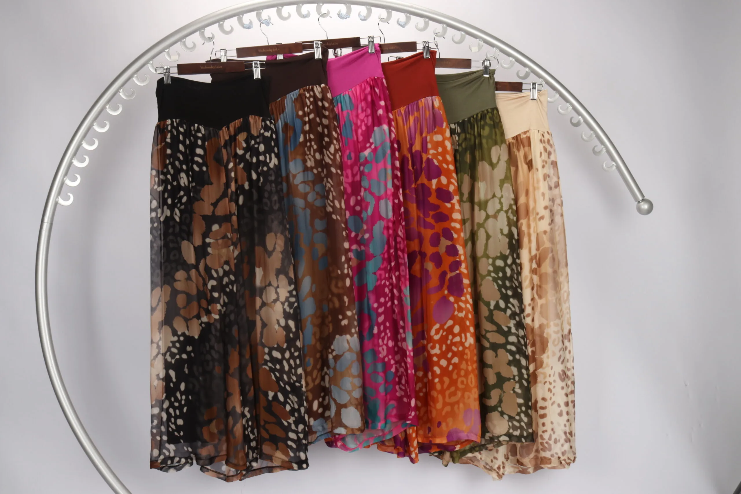 Made in Italy- Silk pants with Animal Print - Image 2