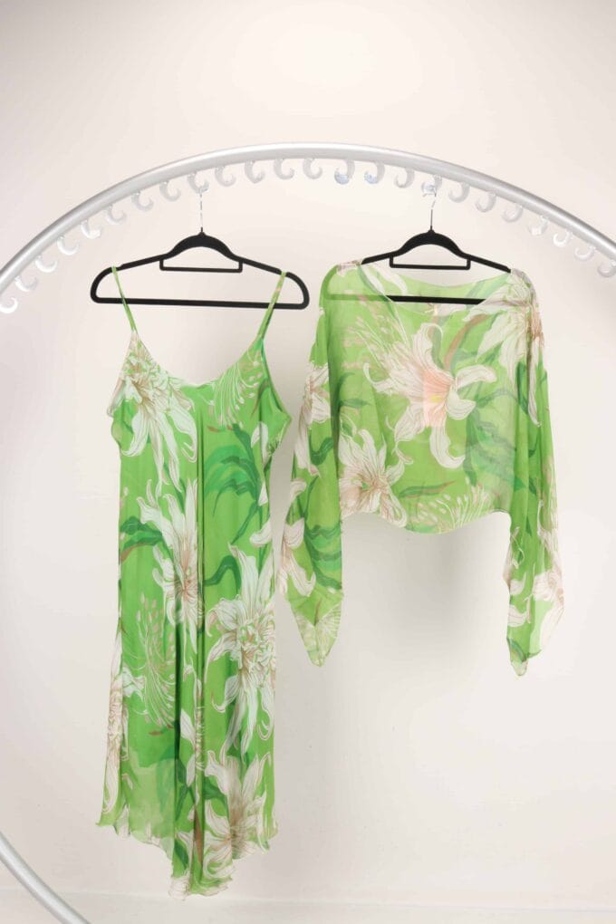 New- Made In Italy- Silk Dress  ( size fit : S-L) - Image 5