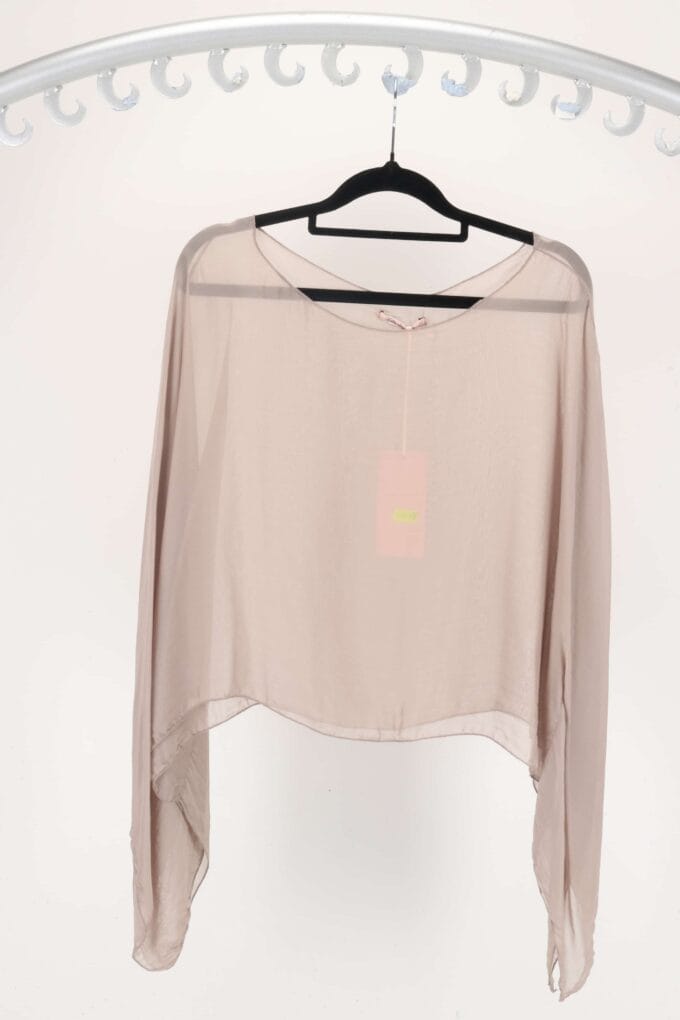 New- Made in Italy- Plain Silk Top( one size) - Image 2