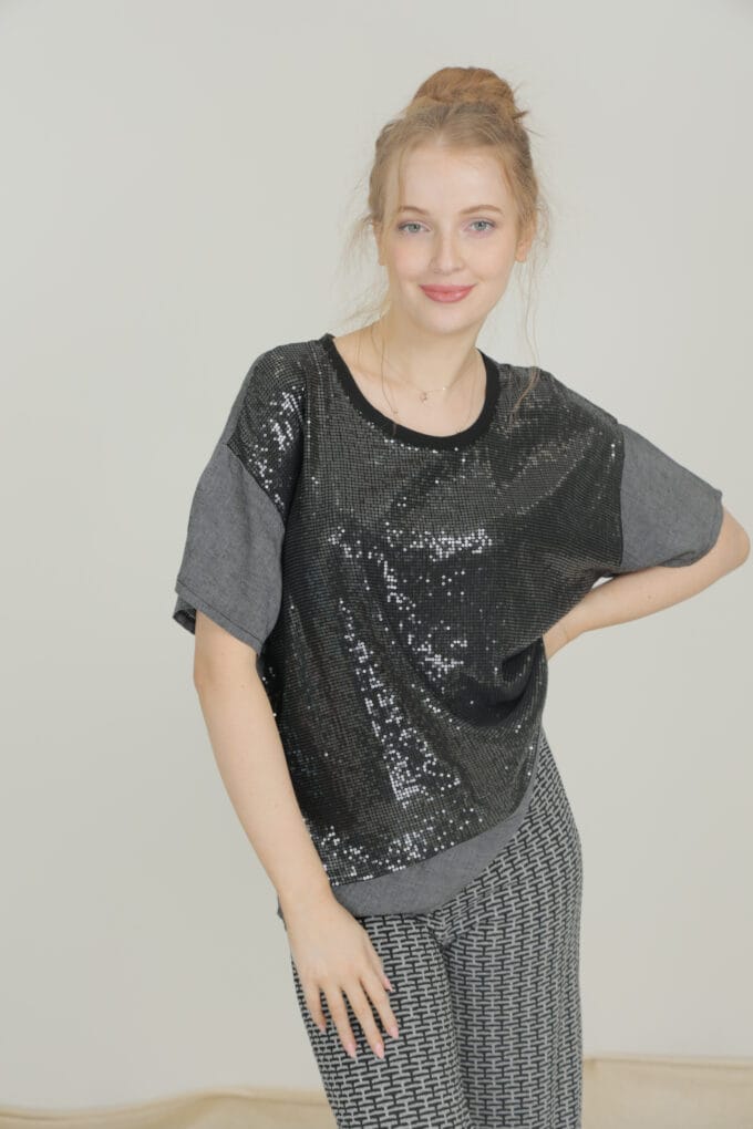 Made in Italy- Front Sequins linen & Viscose Top in 3 colors (S/M, M/L) - Image 2