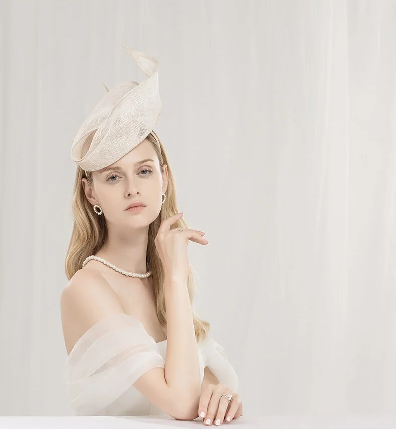 Fascinator- Hand Made Fascinator for Wedding and Racing - Image 6
