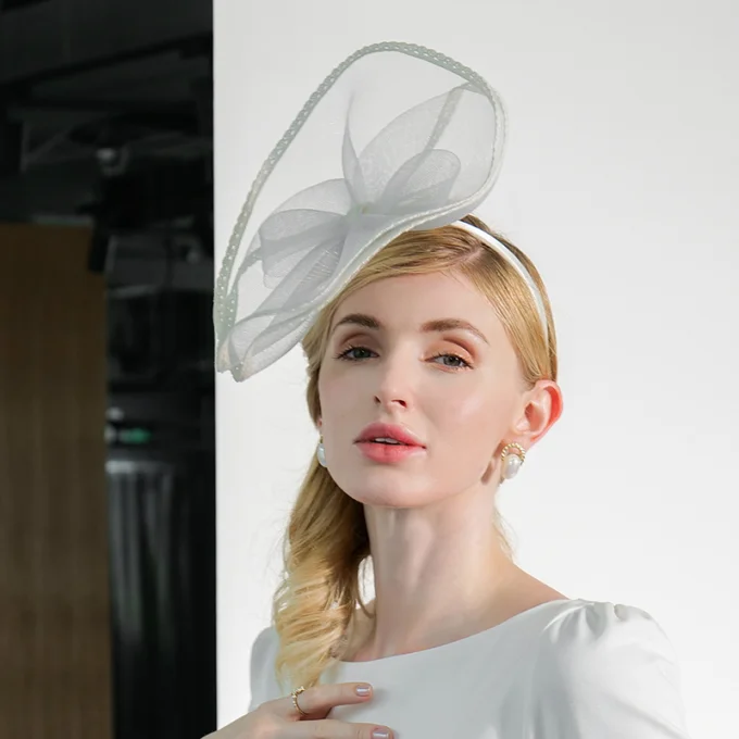 Fascinator- Hand Made Fascinator fro wedding and Racing