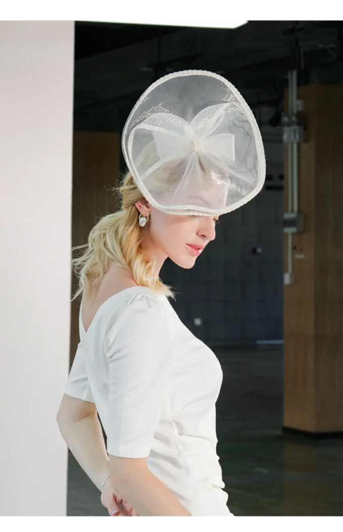 Fascinator- Hand Made Fascinator fro wedding and Racing - Image 2